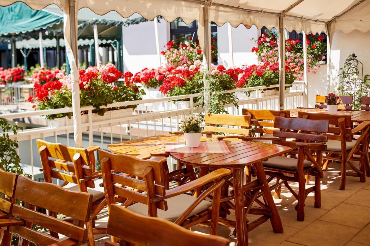 Sonnenhof Hotel Дитценбах Екстериор снимка