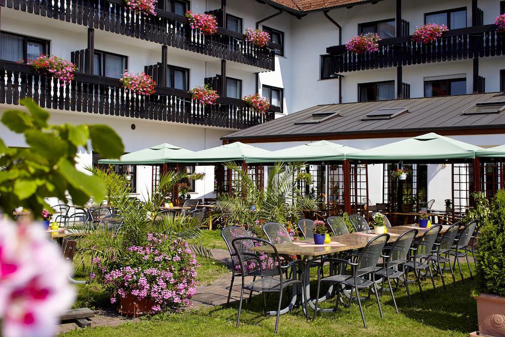 Sonnenhof Hotel Дитценбах Екстериор снимка